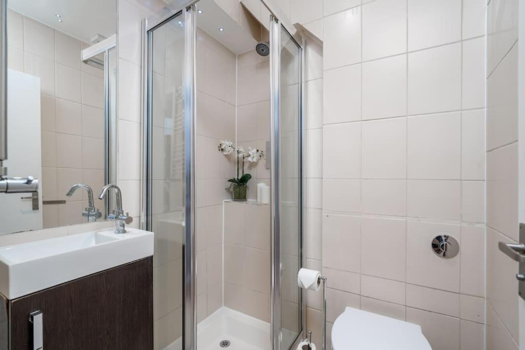 شقة Paddington Prime Tourist Entire 1 Bed Flat For 4 لندن المظهر الخارجي الصورة