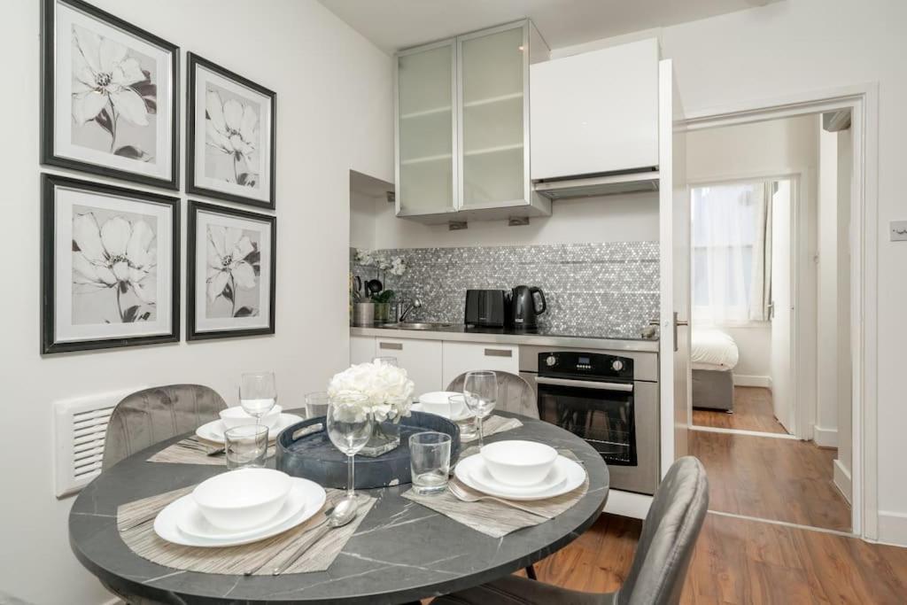 شقة Paddington Prime Tourist Entire 1 Bed Flat For 4 لندن المظهر الخارجي الصورة
